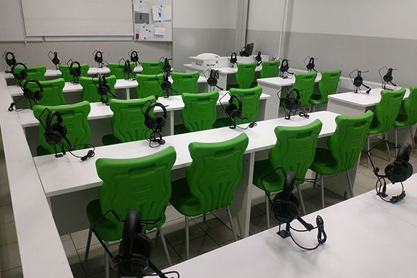 Pracownia językowa - Meble KRZESŁA